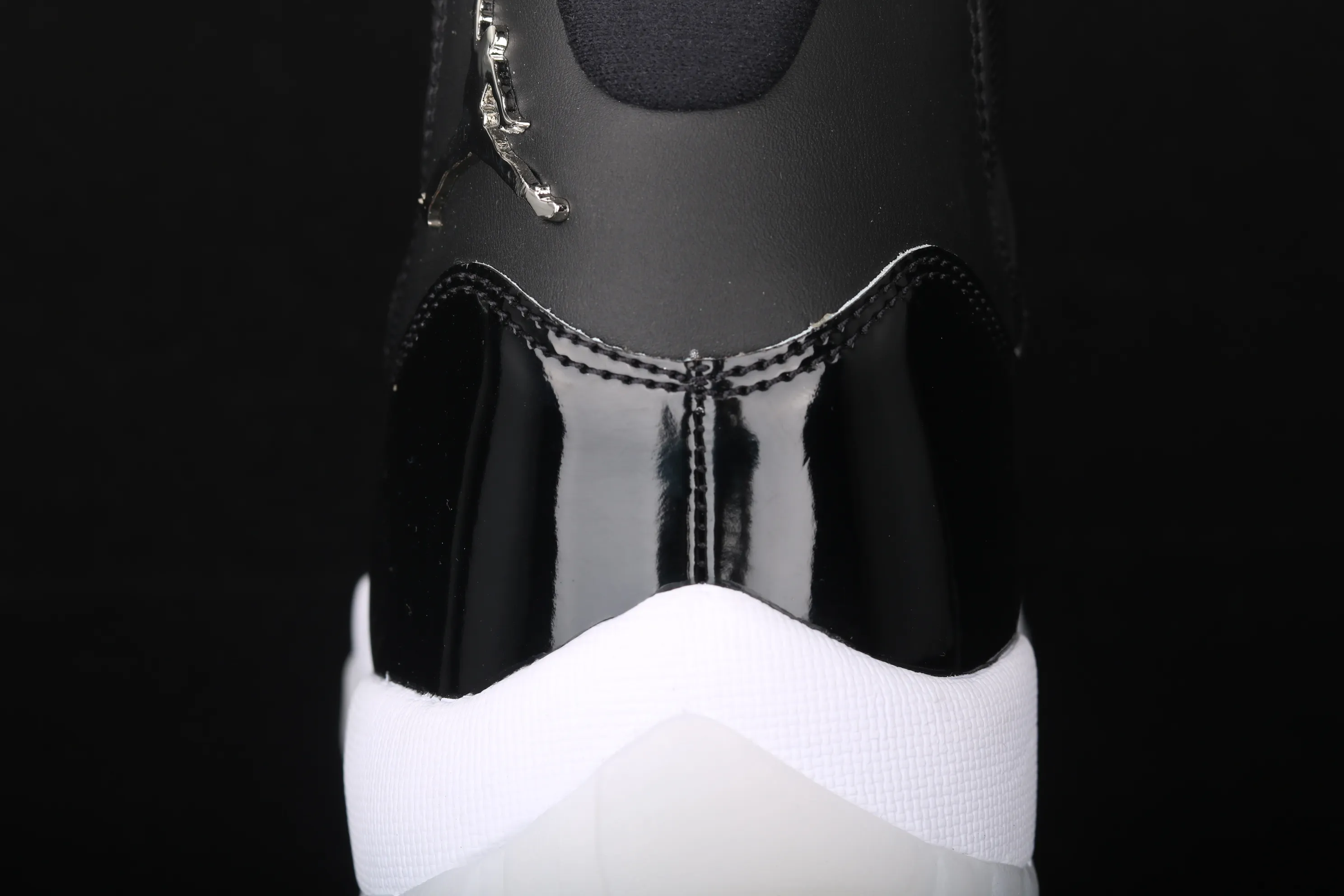All Categories Air Jordan Jordan Series Basketball Shoes Air Jordan 11 Pure Original Version Air Jordan 11 "25th Anniversary" AJ11 Joe 11 Devil II Genuine Standard Real Carbon CT8012-011